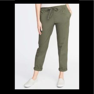 Mid Rise Old Navy Pull-On Chino